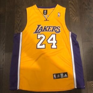 Kobe Bryant jersey